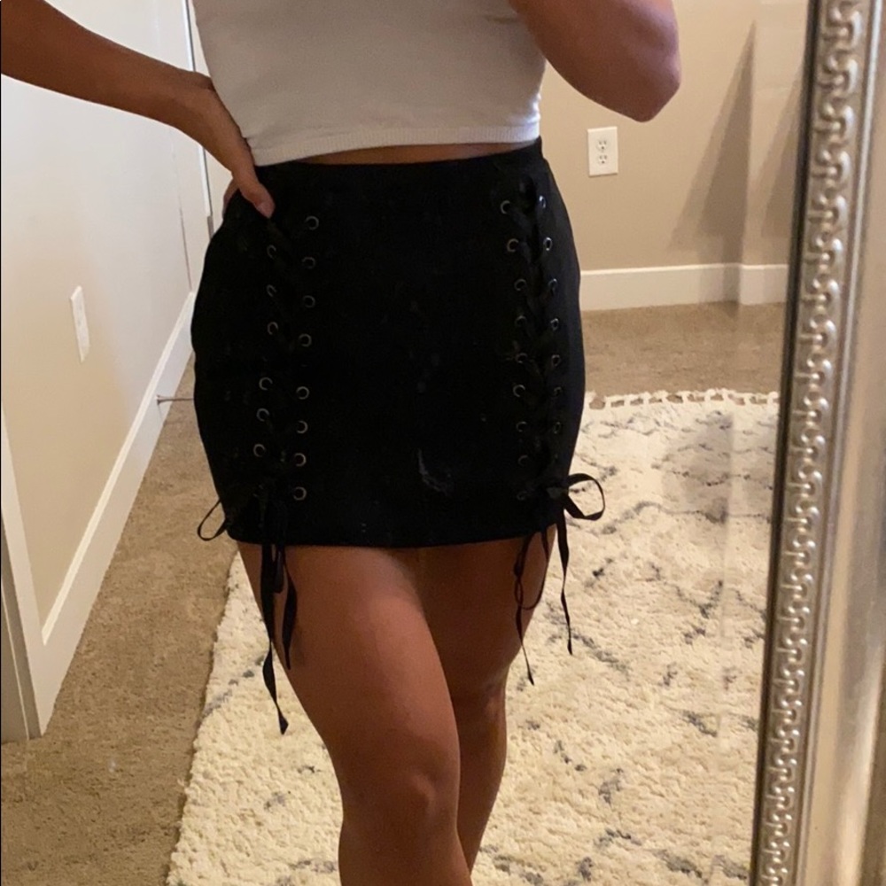 Boutique suede black skirt